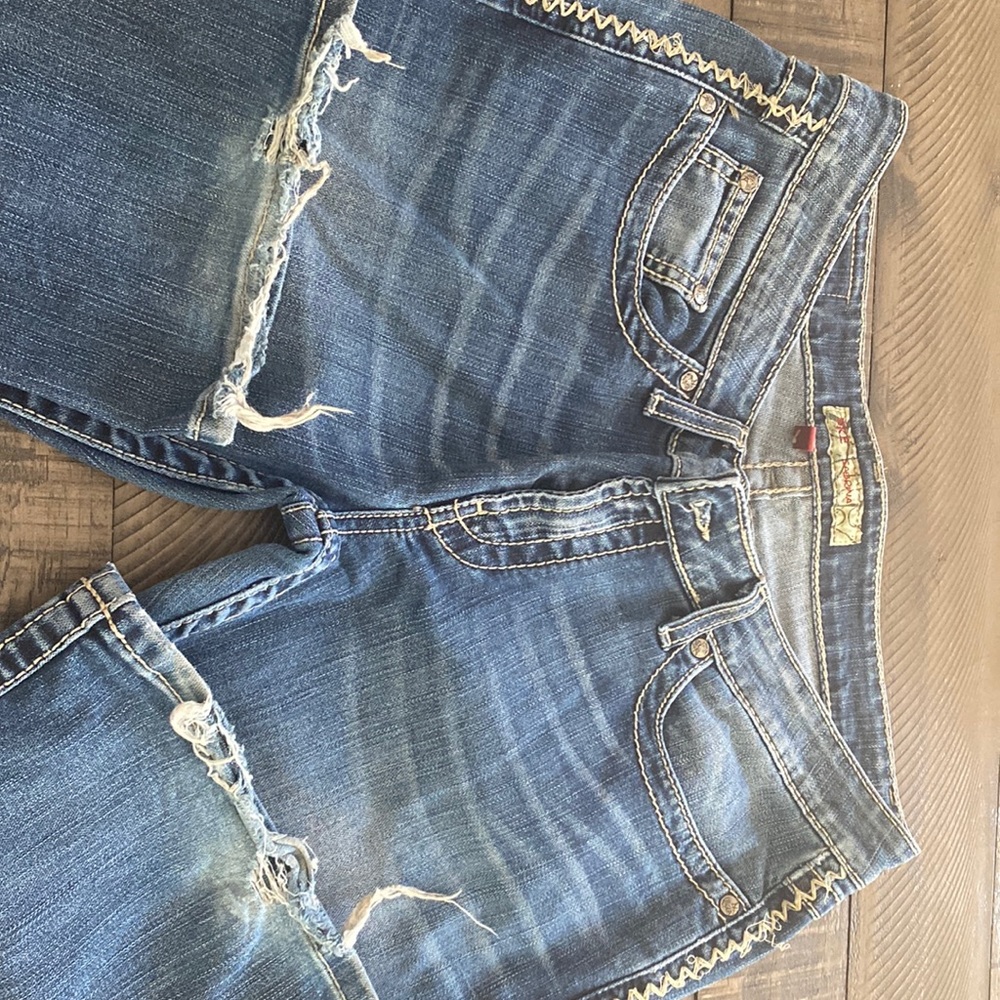 Women’s duke Sabrina 31 x 29 1/2 good used condition